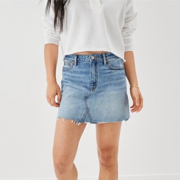 American Eagle EUC super high rise A-line distressed denim mini skirt size 8 - Picture 1 of 7
